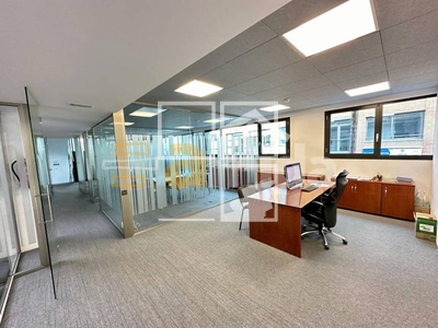 Local en Esplugues de Llobregat Barcelona