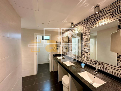 Local en Esplugues de Llobregat Barcelona