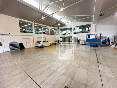 Local en Esplugues de Llobregat Barcelona