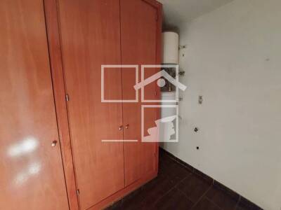 Local en Enric Prat de la Riba, Vic Barcelona