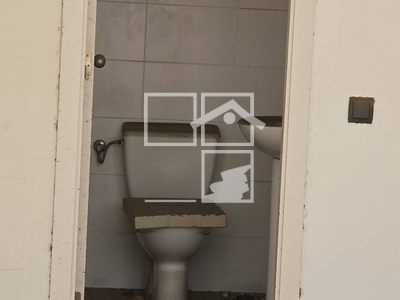 Local en Plaza Comte Guifré    local, Terrassa Barcelona