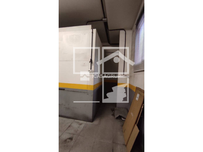 Local en Avenida Estatut    , Rubí Barcelona