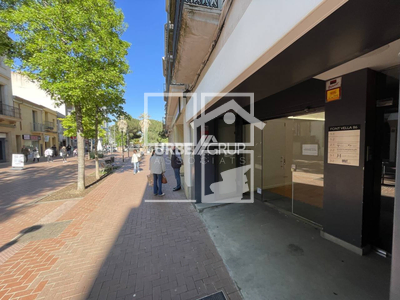 Local en Calle Font Vella    bajos, Terrassa Barcelona