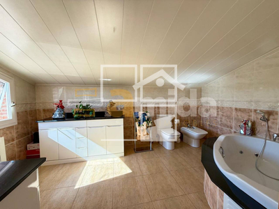 Local en Riells i Viabrea Girona