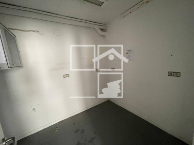 Local en Plaza Josep Maria Folch i Torres    1, Granollers Barcelona