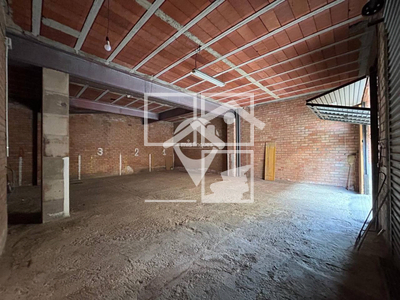 Local en Calle Olot    , Terrassa Barcelona