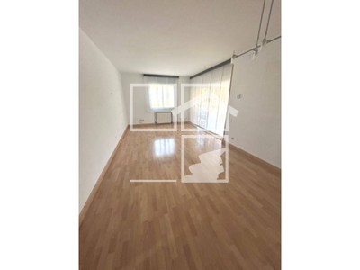 Inmueble en Calle Nou Cases   B 2º, Barcelona