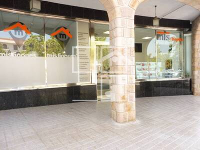 Local en Maria AguilÃ³, Sabadell Barcelona