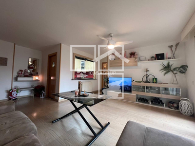 Local en Plaza Josep Sapés Esmendia    , Rubí Barcelona