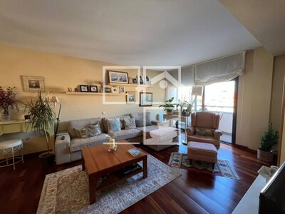 Inmueble en ANSELM CLAVE, Barcelona